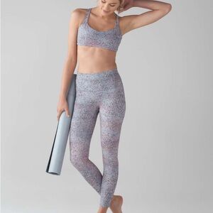 Lululemon Wunder Under Hi-Rise 7/8 Tight (Full-On Luxtreme 25") size 6